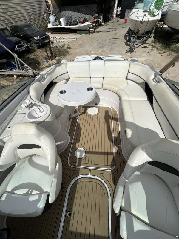 Four Winns H260