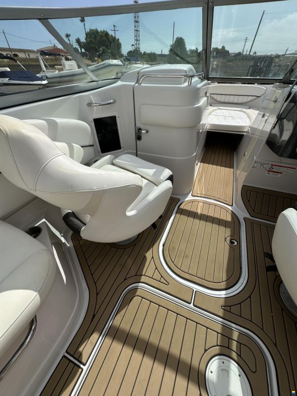 Four Winns H260