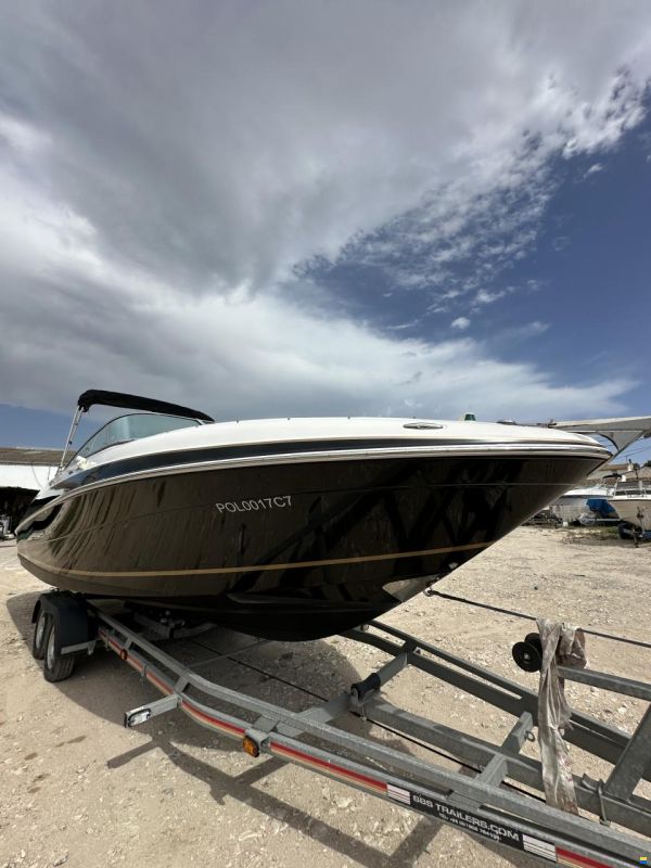 Four Winns H260