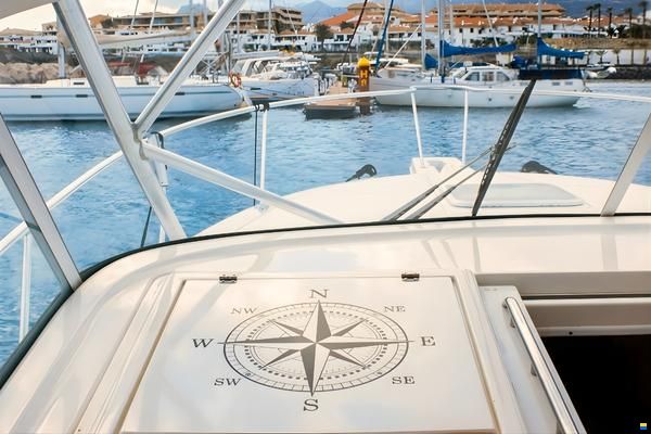 LUHRS 31 Open