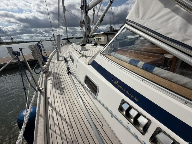Hallberg-Rassy HR 39 MkII