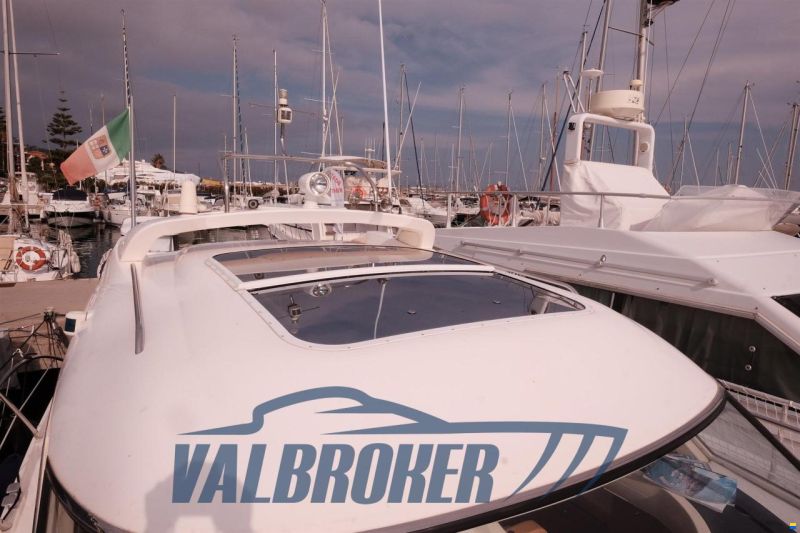 Sealine C 39