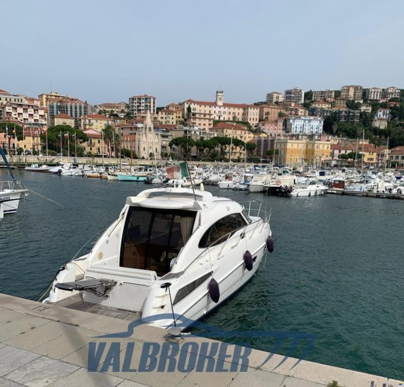 Sealine C 39