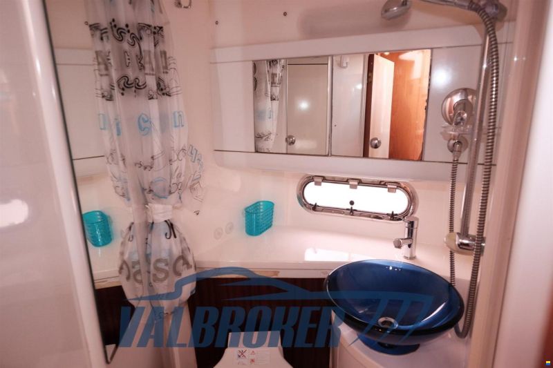 Sealine C 39