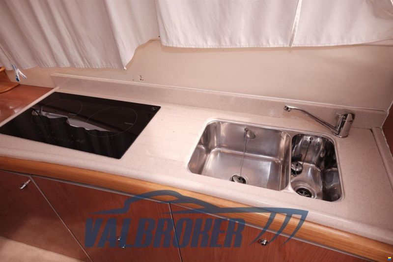 Sealine C 39