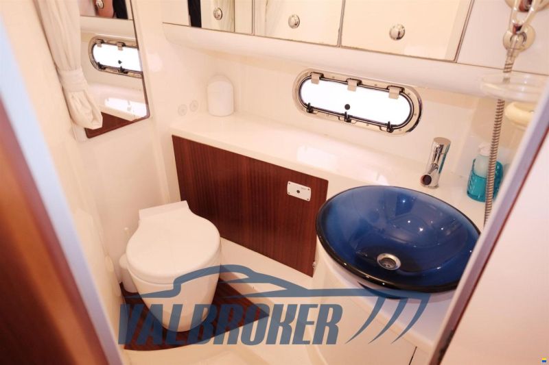 Sealine C 39