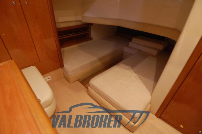 Sealine C 39