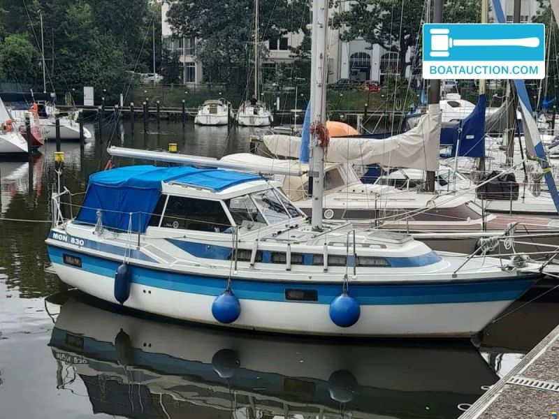 Møn 830