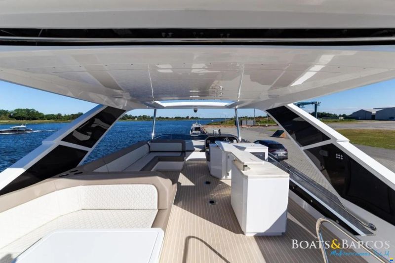 Galeon 640 Fly