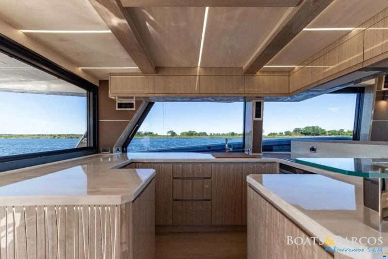 Galeon 640 Fly