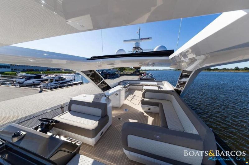 Galeon 640 Fly