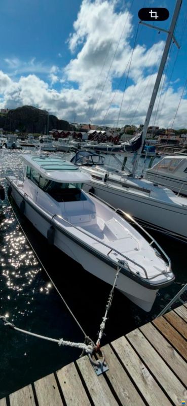 Axopar 29 XC Cross Cabin