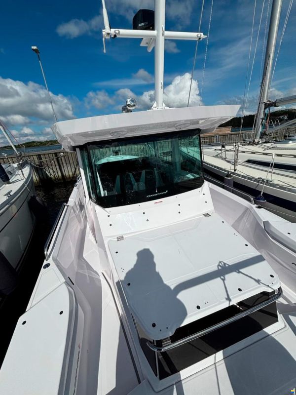Axopar 29 XC Cross Cabin
