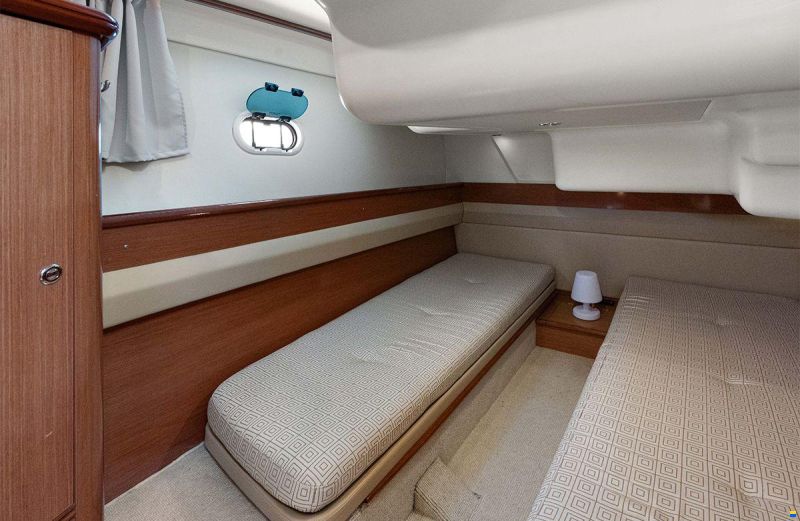Prestige 42 Fly