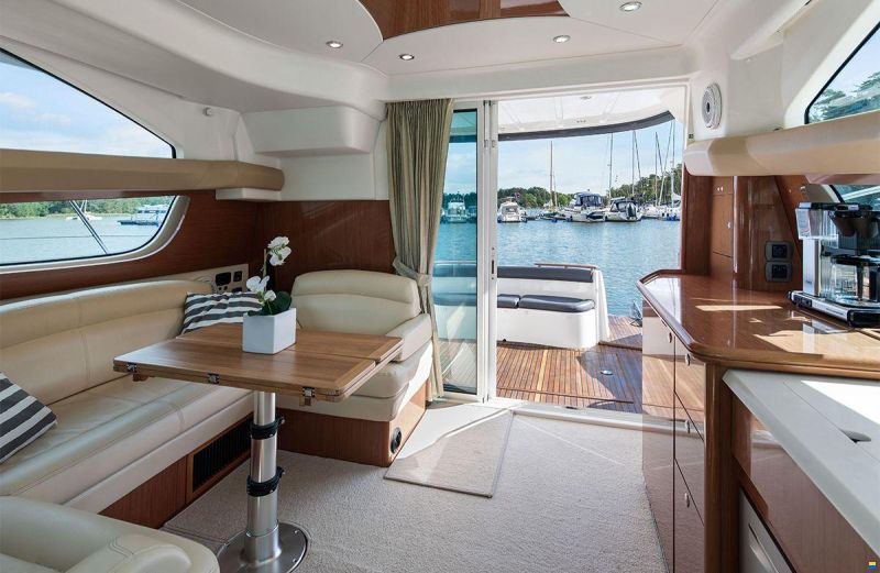 Prestige 42 Fly