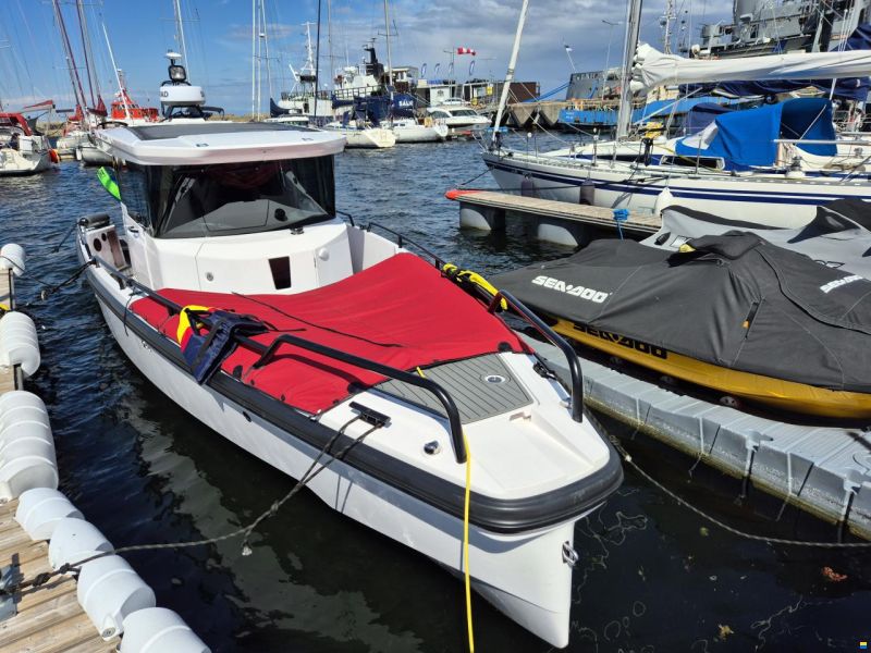 Axopar 28 Cabin Brabus