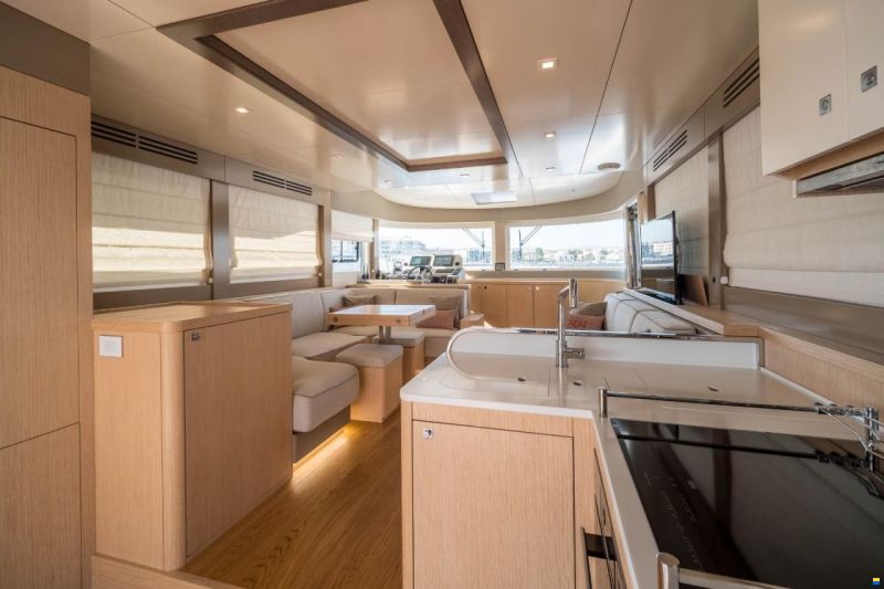 Sirena 58