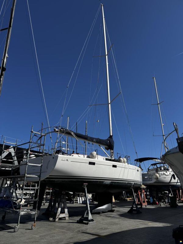 Hanse 415