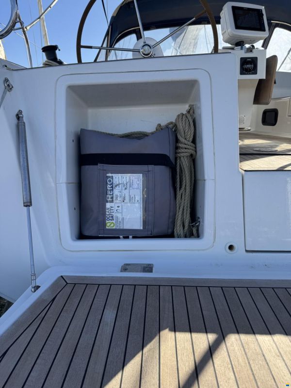 Hanse 415