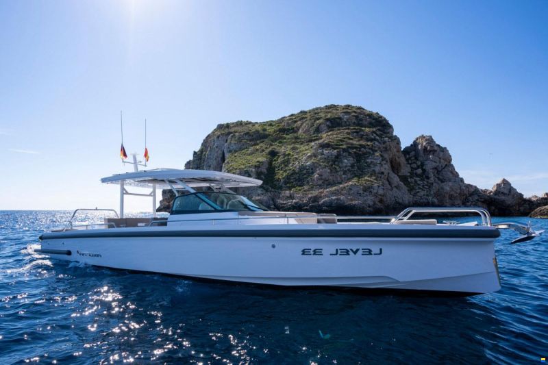 Axopar 37 SUN TOP MEDITERRANA