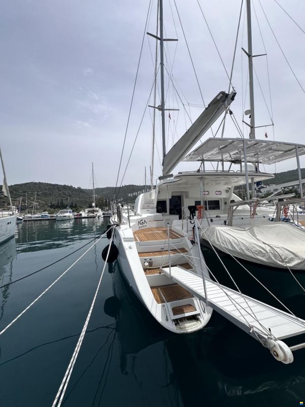 Lagoon 440