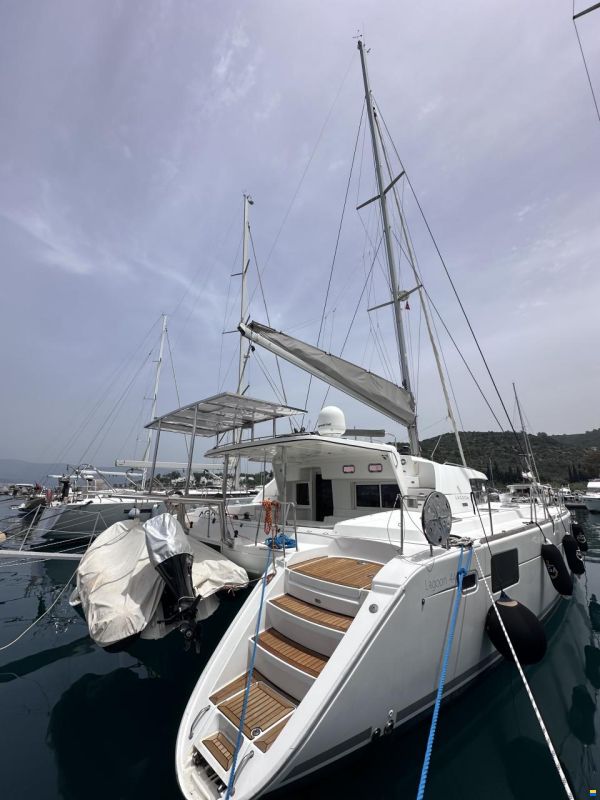 Lagoon 440