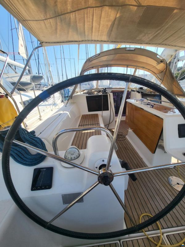 Dufour 412 GRAND LARGE