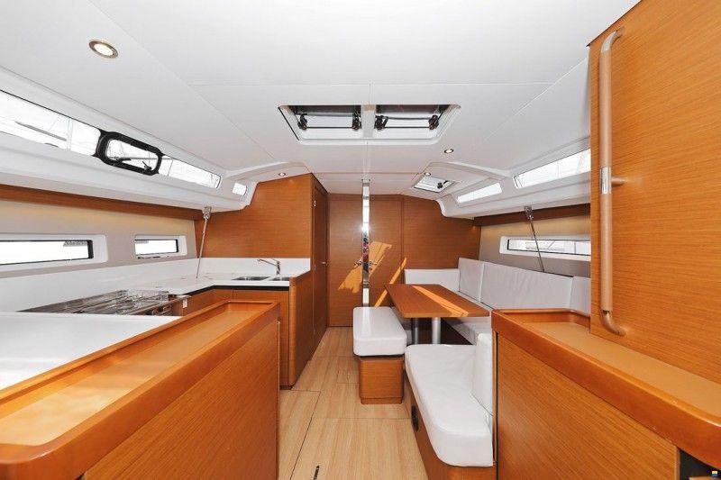 Jeanneau Sun Odyssey 440