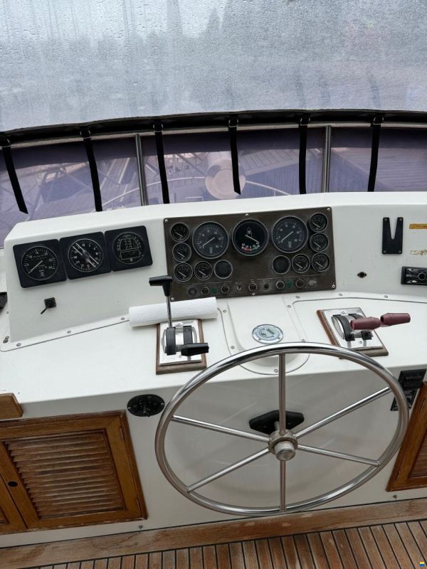 AMS Trawler 42