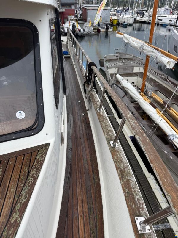 AMS Trawler 42