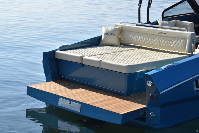 Ganz Boats Ovation 7X Open