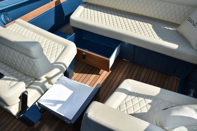 Ganz Boats Ovation 7X Open