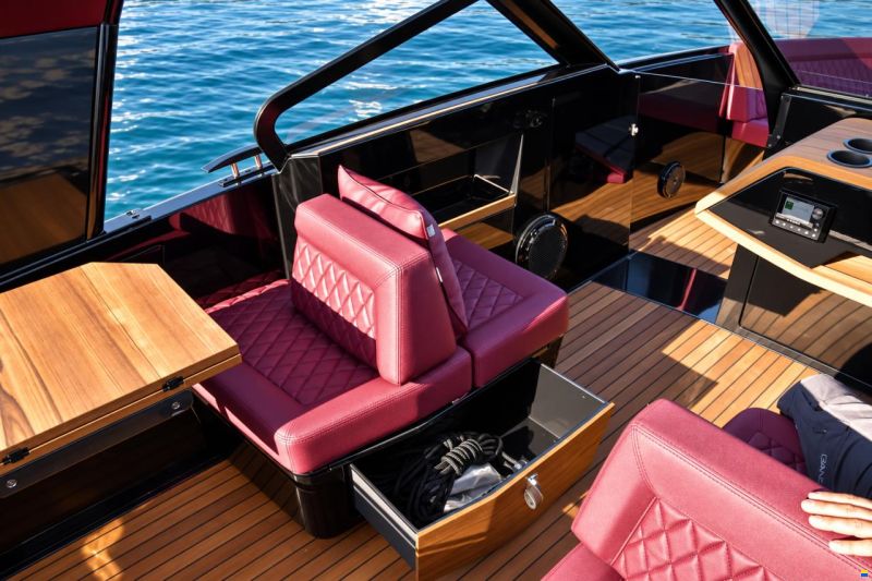Ganz Boats Ovation 7X Open
