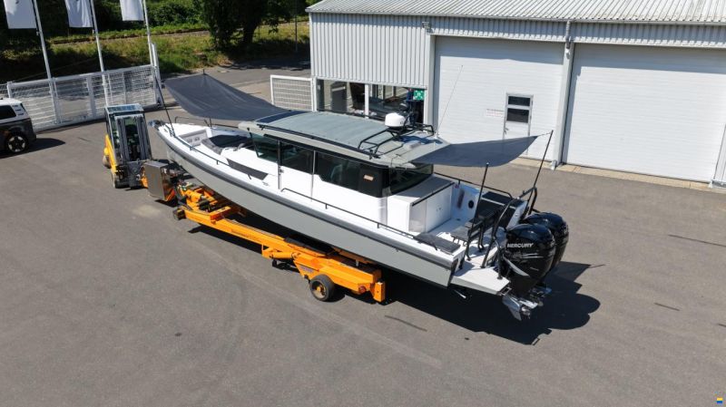 Axopar 37 Cross Cabin