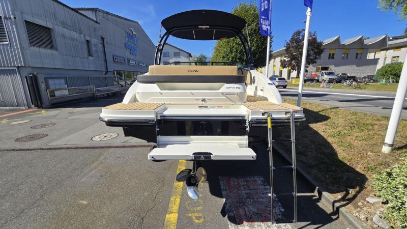 Sea Ray SPX 210 Europe