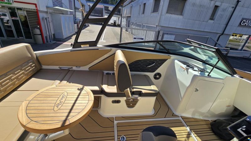 Sea Ray SPX 210 Europe