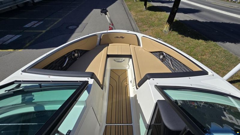 Sea Ray SPX 210 Europe