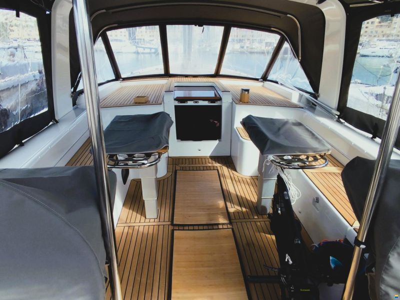 OCEANIS 54