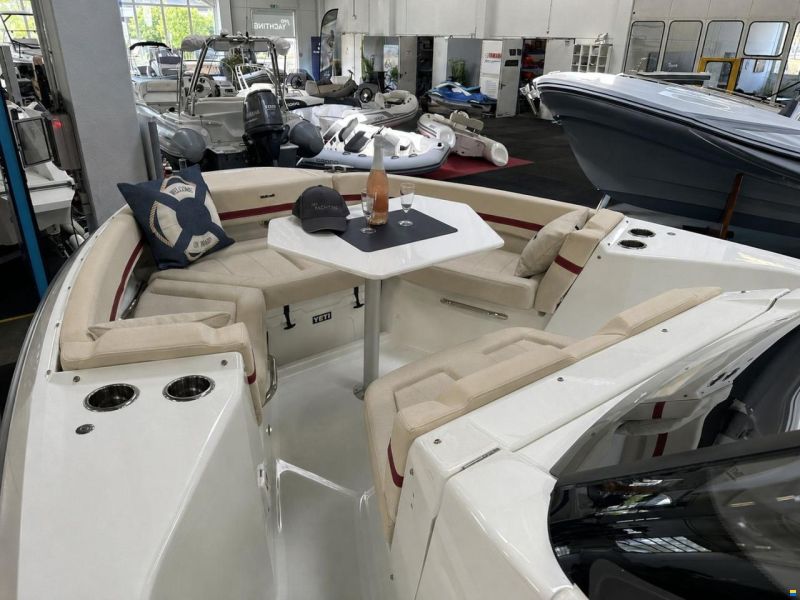 Wellcraft 28 T-Top