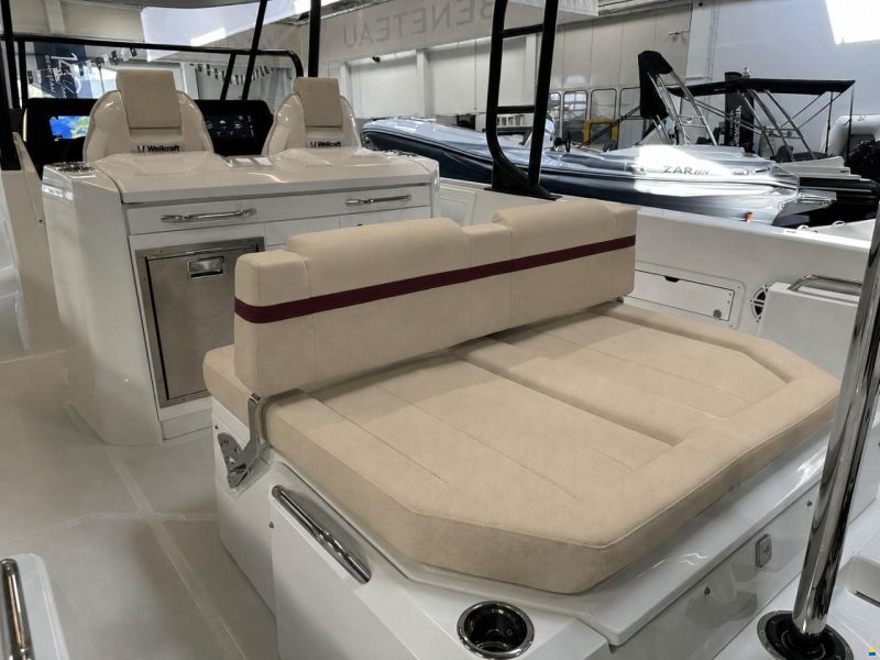 Wellcraft 28 T-Top