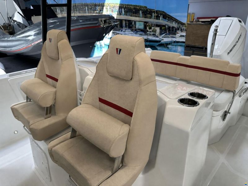 Wellcraft 28 T-Top