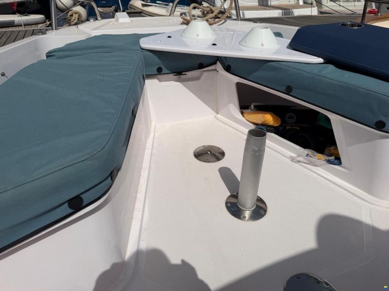 Axopar 29 XC Cross Cabin