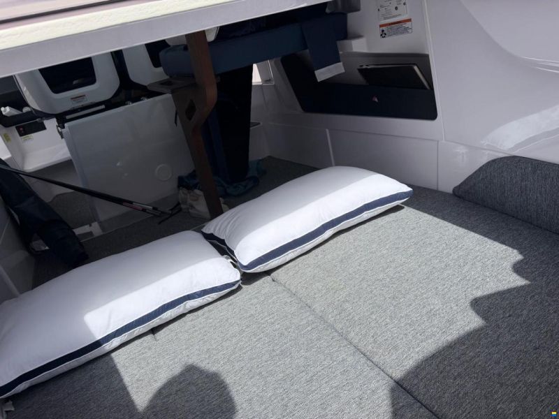 Axopar 29 XC Cross Cabin