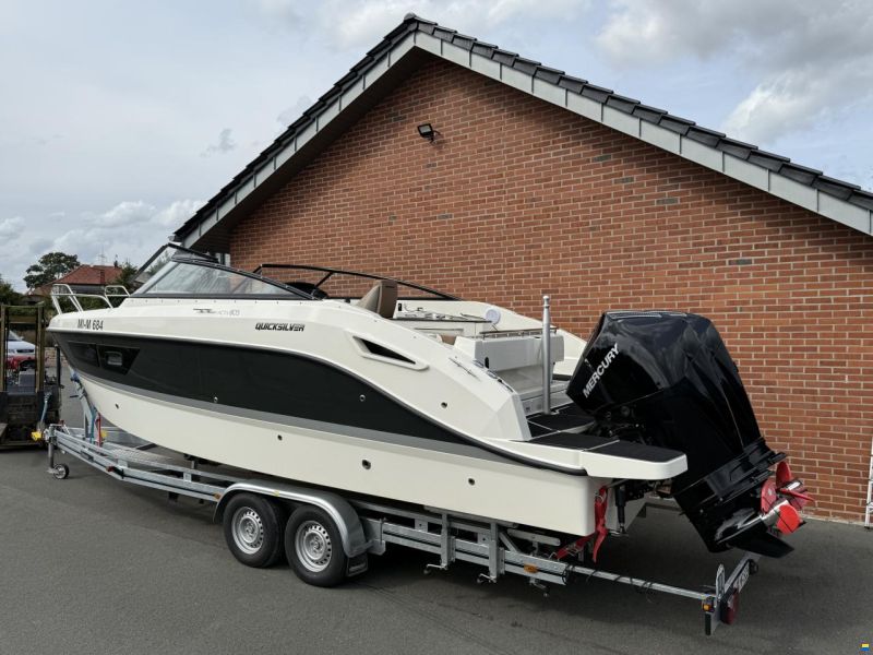 Quicksilver 805 Cruiser mit 2x Mercury F200XL V6