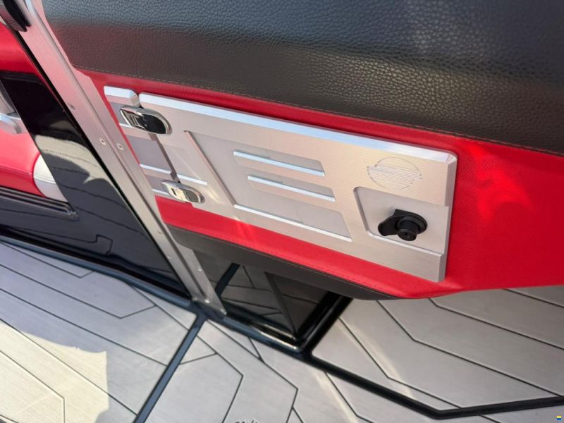 Malibu M235 Mastercraft Nautiqe Tige Centurion