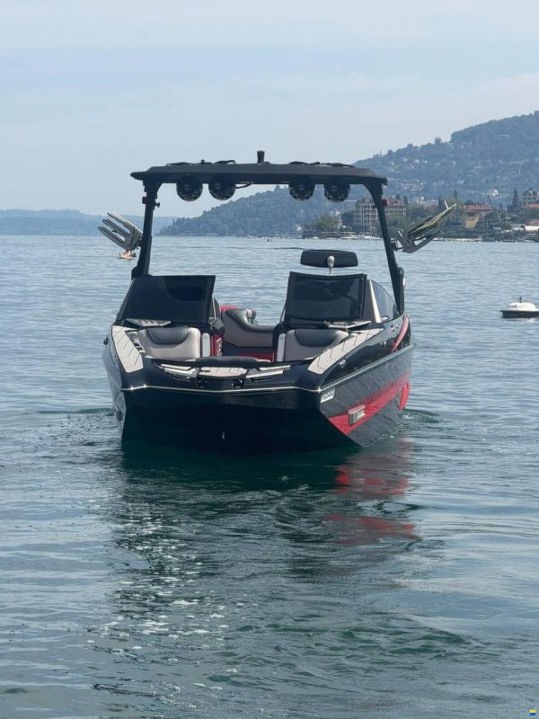 Malibu M235 Mastercraft Nautiqe Tige Centurion