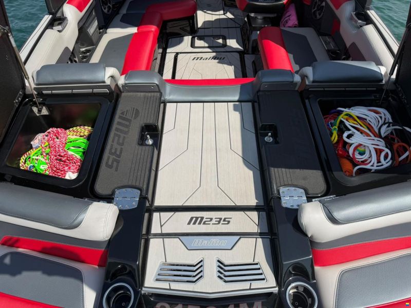 Malibu M235 Mastercraft Nautiqe Tige Centurion