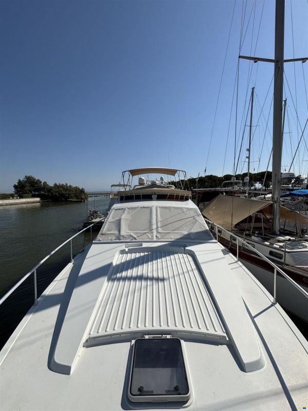 Ferretti ALTURA 52