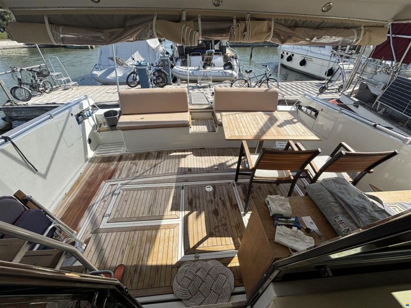 Ferretti ALTURA 52