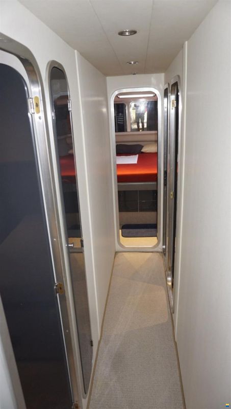 Ferretti ALTURA 52